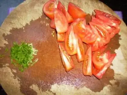 Make Tomato egg soup step 0