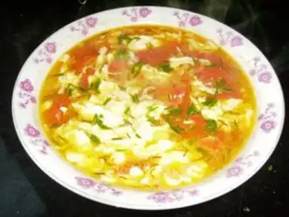 Make Tomato egg soup step 4