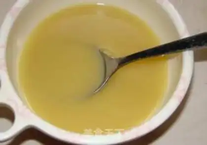 Make Hand grab cake step 1