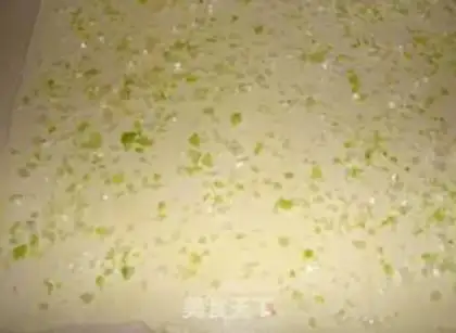 Make Hand grab cake step 4