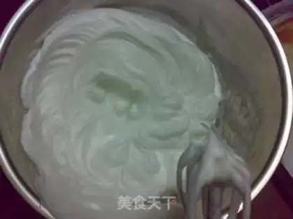 Make A waterline twilight cake step 6
