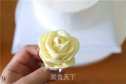 Make Fresh rose birthday cake step 8