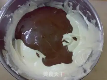 Make A waterline twilight cake step 10