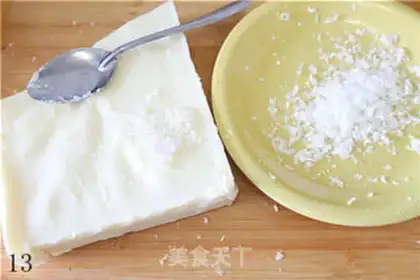 Make Fresh rose birthday cake step 12