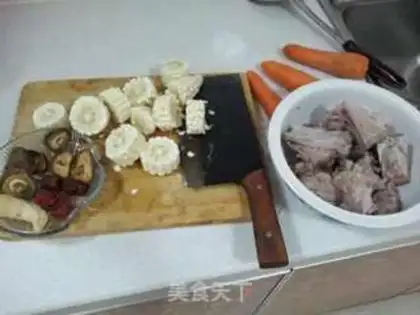 Make Corn peanut ribs soup step 0