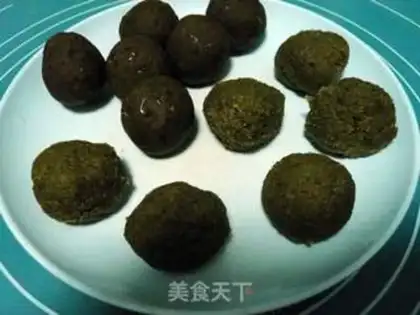 Make Three-coloured mooncakes step 5