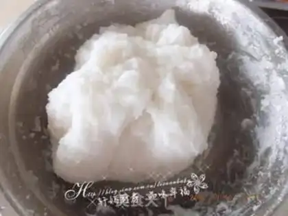 Make Five ice cream mooncakes step 2