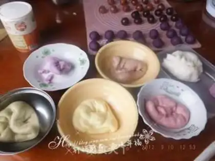 Make Five ice cream mooncakes step 3