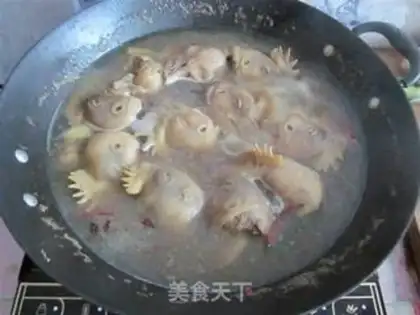 Make Chicken head with spicy sauce step 3