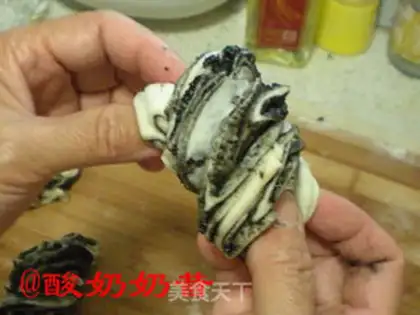 Make Black sesame smelt rolls step 10