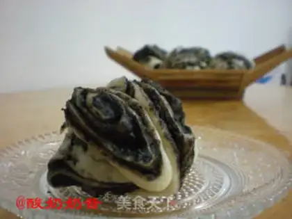 Make Black sesame smelt rolls step 12