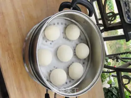 Make Shandong hand-made buns step 8