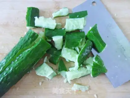 Make Shoot the cucumber step 4