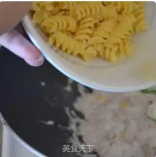 Make Swallow fish pasta step 6
