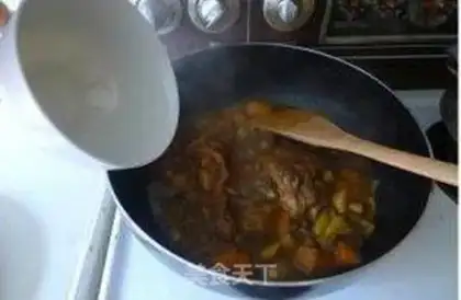 Make Curry potato chicken step 10