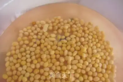 Make Soybean pig hoof step 0