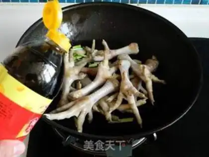 Make Frozen claws with mushroom sauce step 3