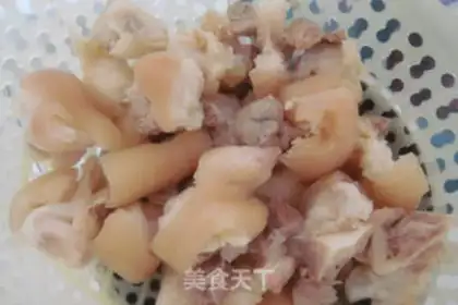 Make Soybean pig hoof step 2