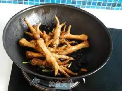 Make Frozen claws with mushroom sauce step 5