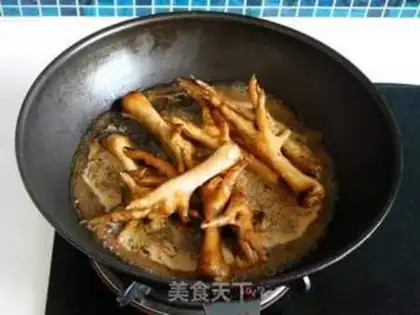 Make Frozen claws with mushroom sauce step 6