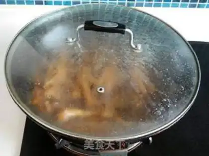 Make Frozen claws with mushroom sauce step 7
