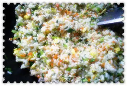 Make Eggflower and vegetable fried rice step 9
