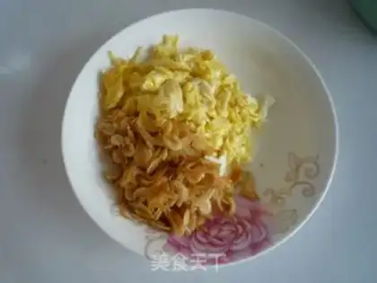 Make An egg box with a pickle step 2