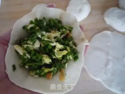 Make An egg box with a pickle step 6