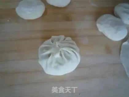 Make An egg box with a pickle step 7