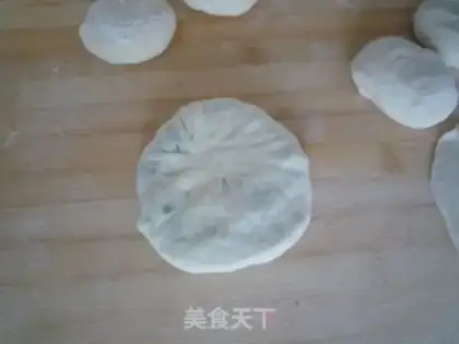 Make An egg box with a pickle step 8