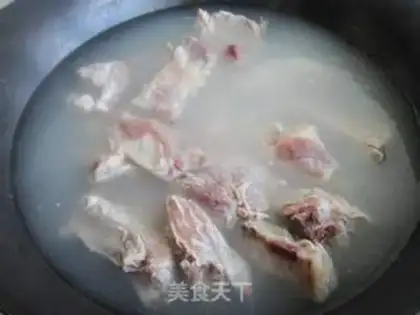 Make Four seasons of bean roasted ribs step 3