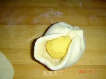 Make Double-coloured buns step 4