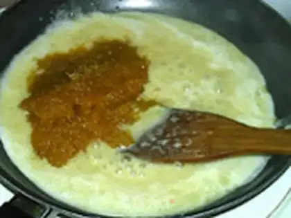 Make Milky pineapple pie step 2
