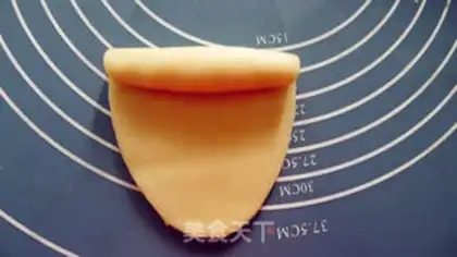 Make Skinned mooncake step 9
