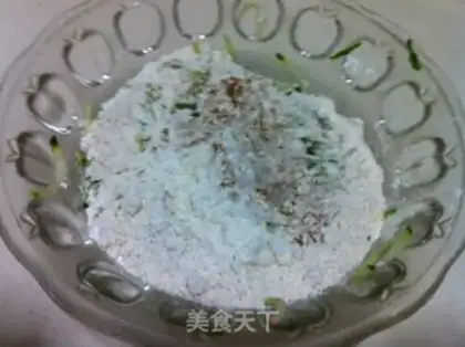 Make cucumber eggcake step 2