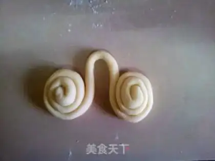 Make Butterfly roll step 5