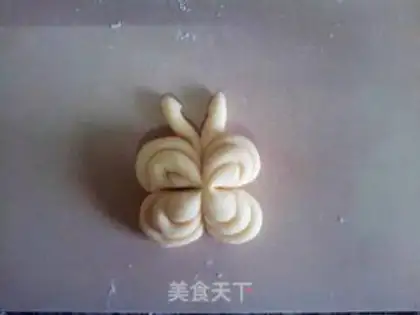 Make Butterfly roll step 7