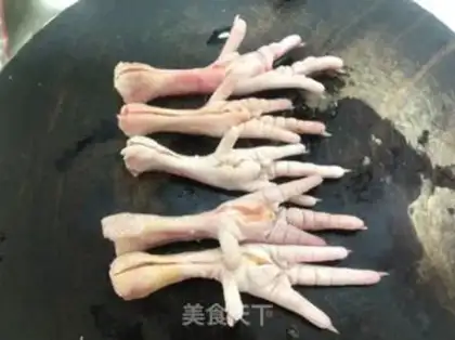 Make Sour chicken claws step 0