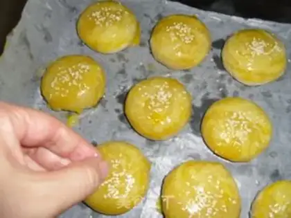 Make Fresh meat crumbs step 19