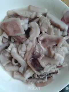 Make Spicy squid shrimp step 1