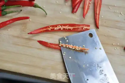 Make Spicy dumpling sauce step 0