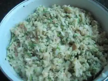 Make Model melon dumplings step 1