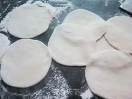 Make Model melon dumplings step 5