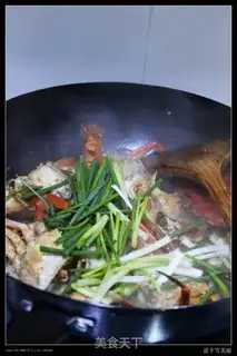 Make Crabs on the ginger onions step 7