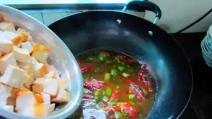 Make Spicy sauce and tofu step 5