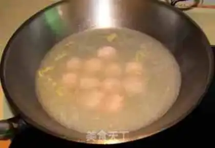 Make Spoon meatball soup step 4