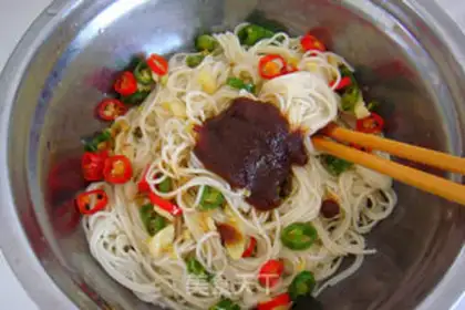 Make Noodle sauce step 6