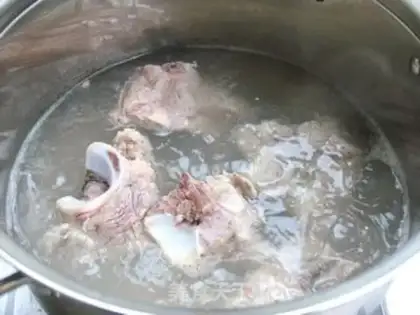 Make Corn Mountain Medicine Bones soup step 0