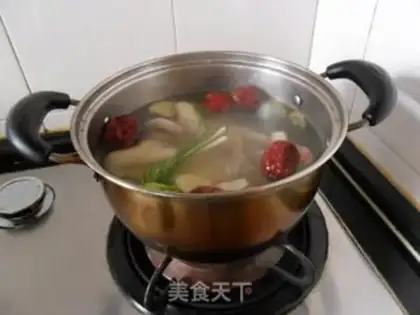 Make The yellow date pigeon soup step 3