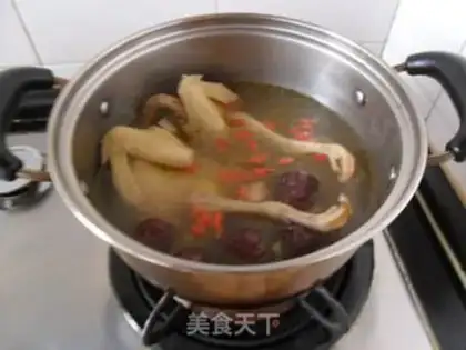 Make The yellow date pigeon soup step 4